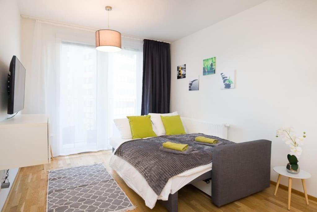 Premium City Apartment With Balcony! Free Garage Parking Included! Vídeň Exteriér fotografie